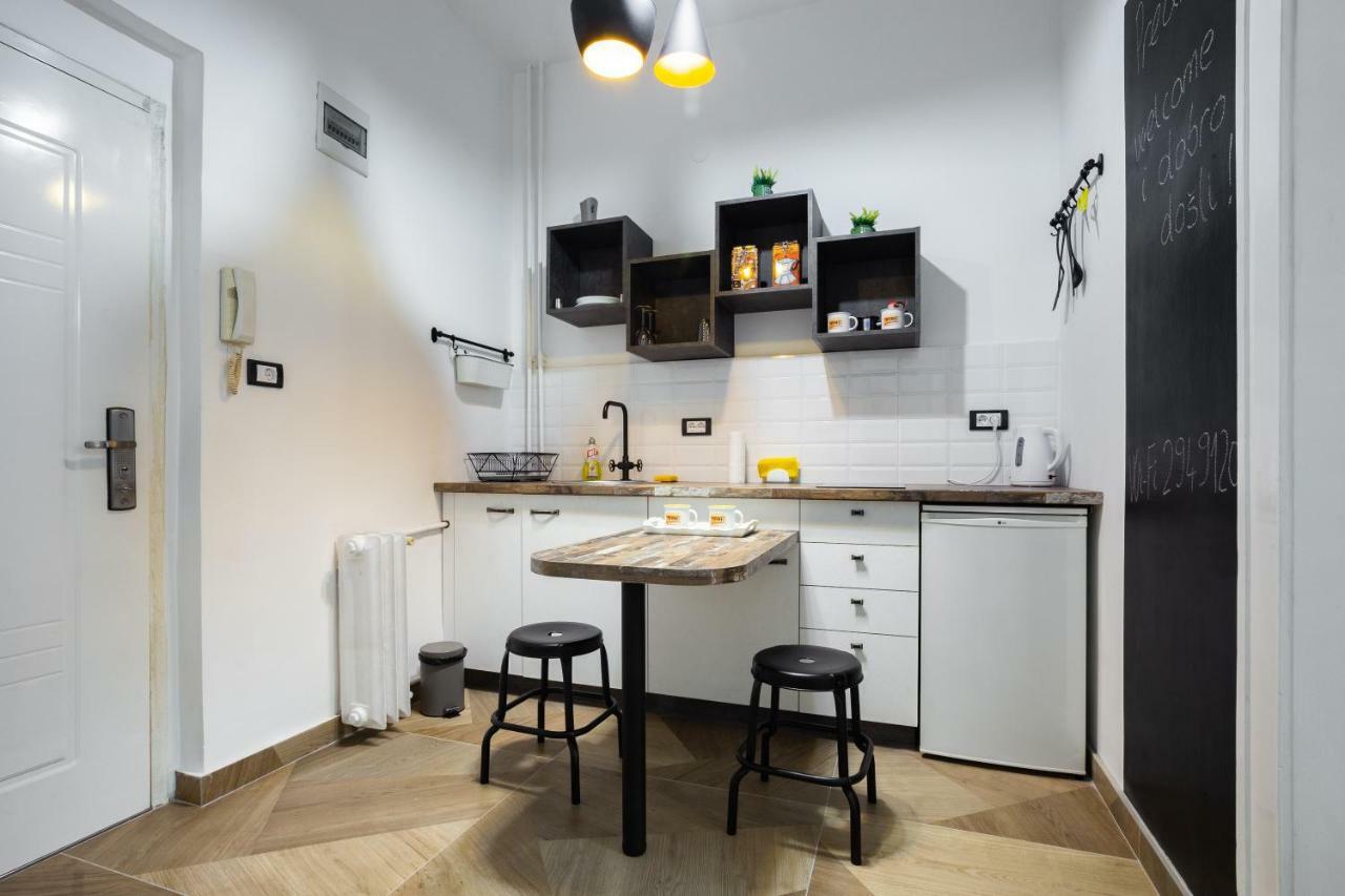 Apartment Korzo โนวีซาด ภายนอก รูปภาพ