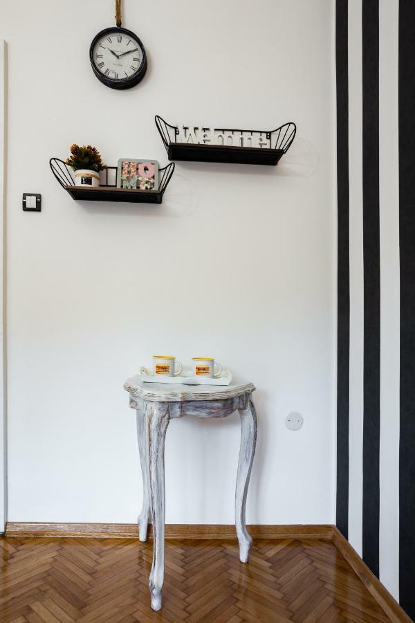 Apartment Korzo โนวีซาด ภายนอก รูปภาพ